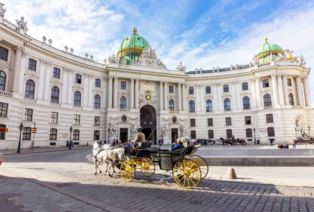 Besuchen Sie die Hofburg in Innsbruck