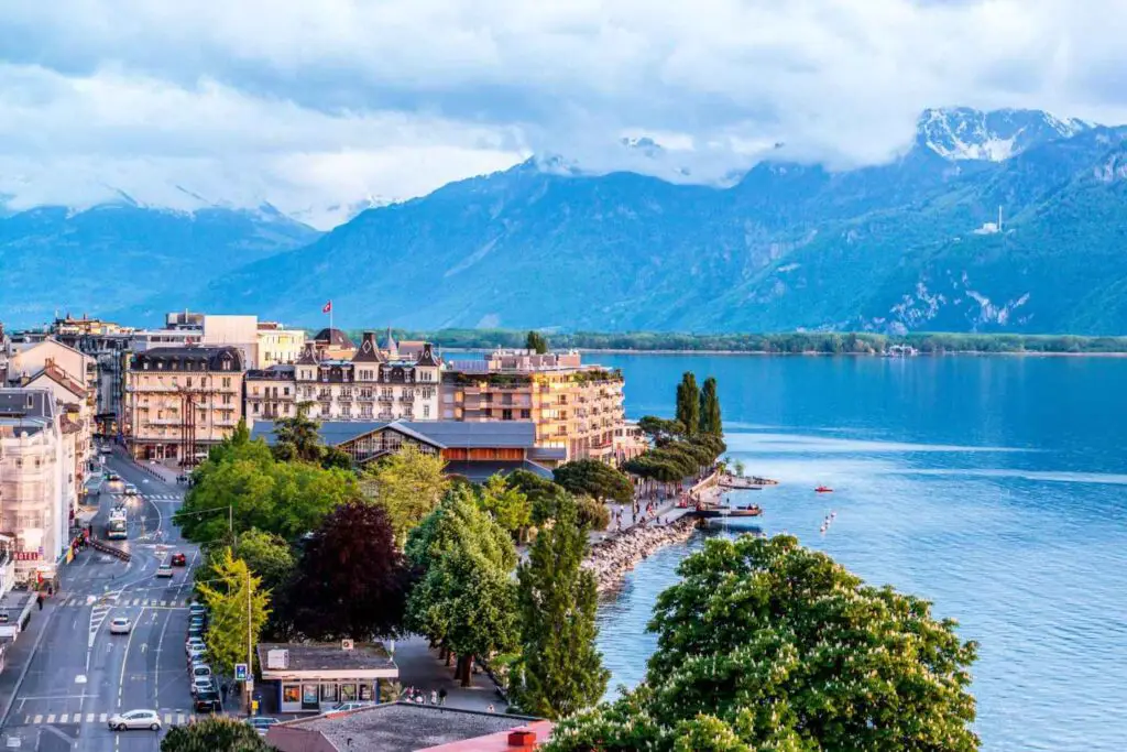 Kultur Und Geschichte In Den Städten Montreux, Vevey Und Lausanne Entdecken